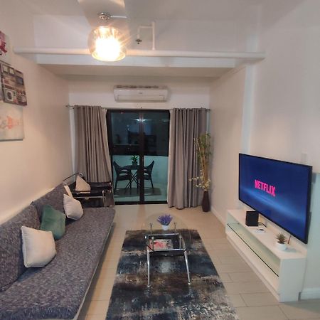 Luxury Spacious 2Br In Salcedo Village 마닐라 외부 사진