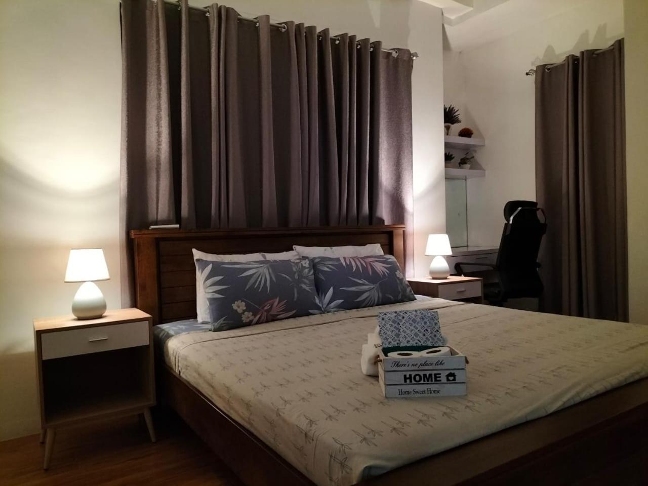 Luxury Spacious 2Br In Salcedo Village 마닐라 외부 사진