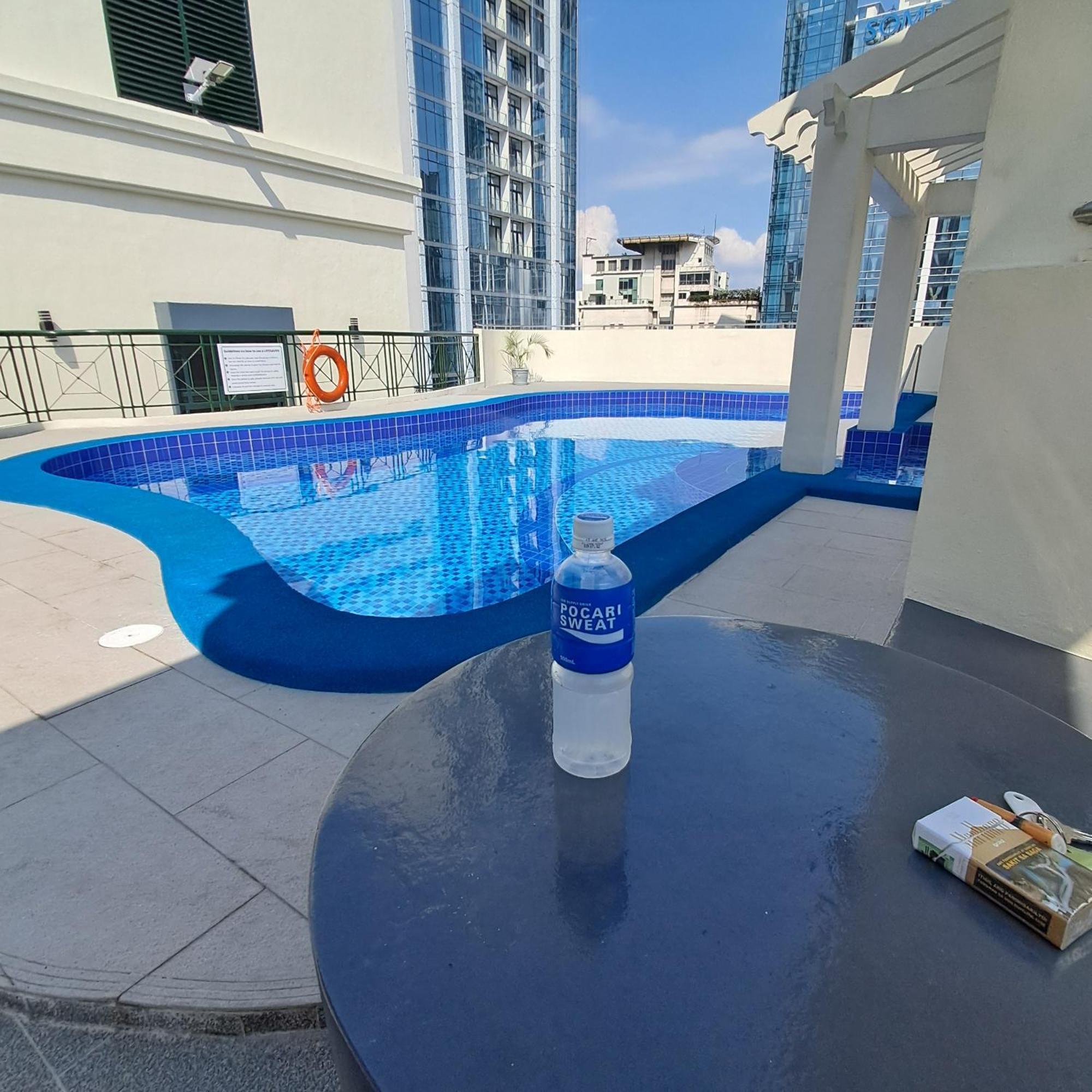 Luxury Spacious 2Br In Salcedo Village 마닐라 외부 사진