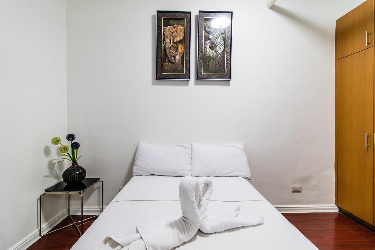 Luxury Spacious 2Br In Salcedo Village 마닐라 외부 사진