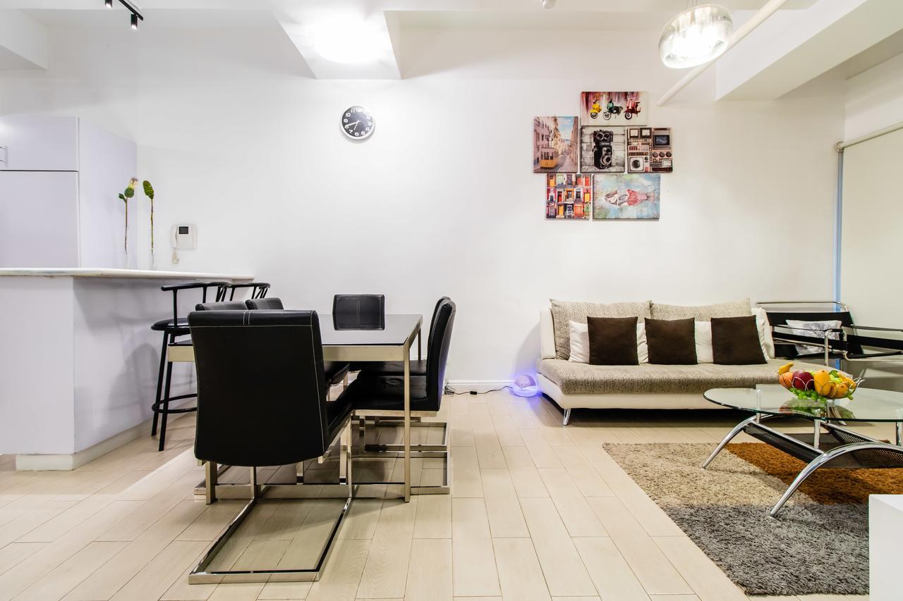 Luxury Spacious 2Br In Salcedo Village 마닐라 외부 사진