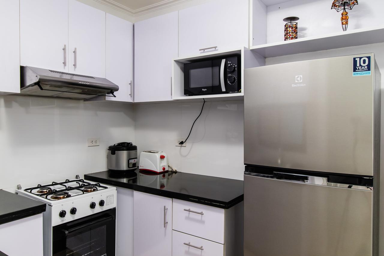 Luxury Spacious 2Br In Salcedo Village 마닐라 외부 사진