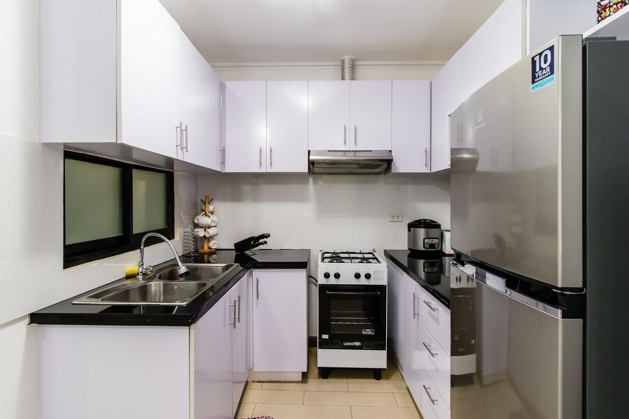 Luxury Spacious 2Br In Salcedo Village 마닐라 외부 사진