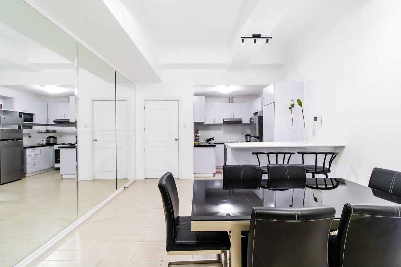 Luxury Spacious 2Br In Salcedo Village 마닐라 외부 사진