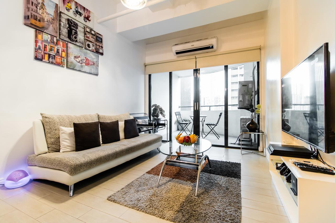 Luxury Spacious 2Br In Salcedo Village 마닐라 외부 사진